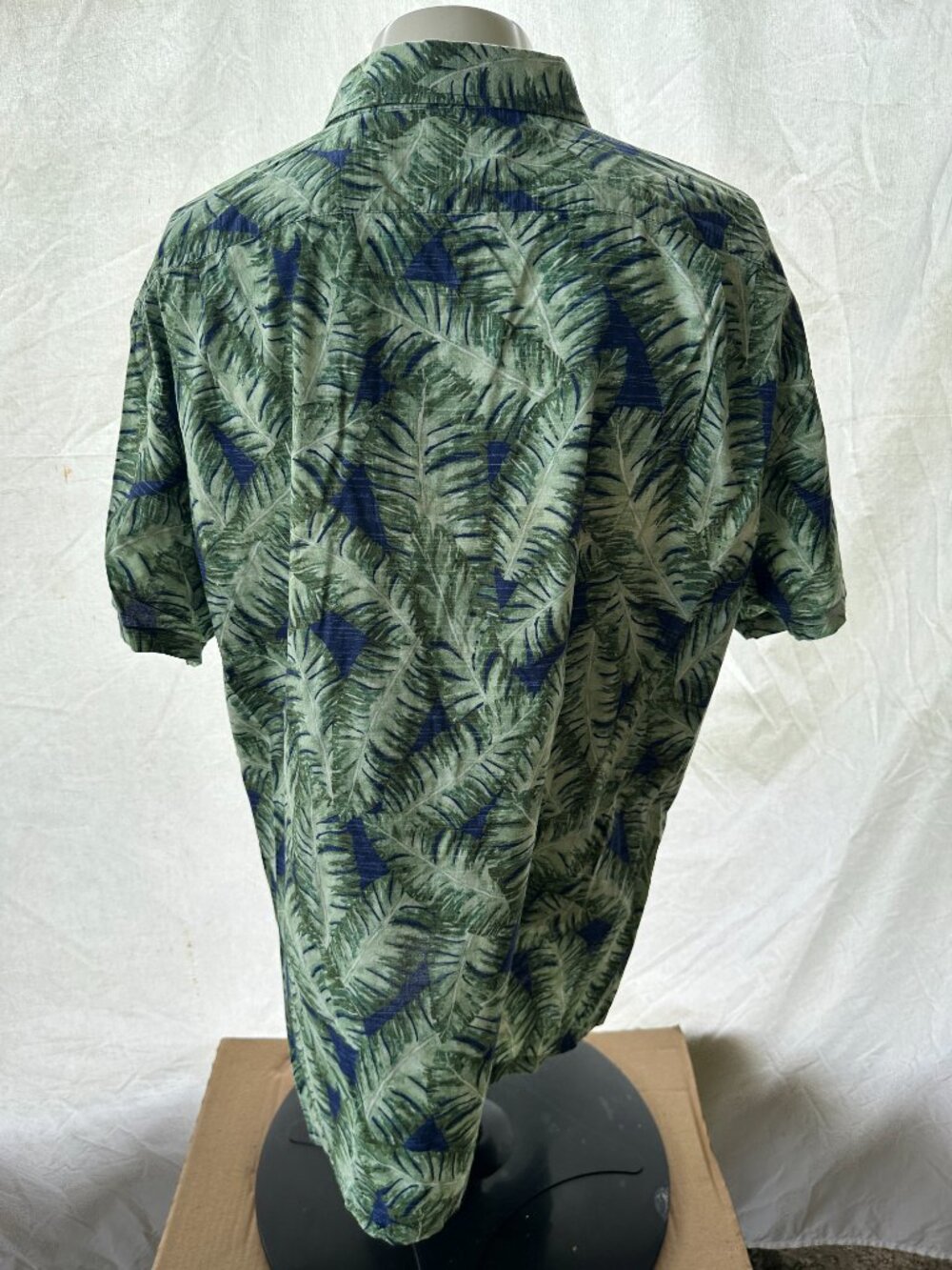 Tori Richard Men's Green Blue Floral Leaf Pattern Hawaiian Shirt Size 2XL Cotton - Picture 3 of 3